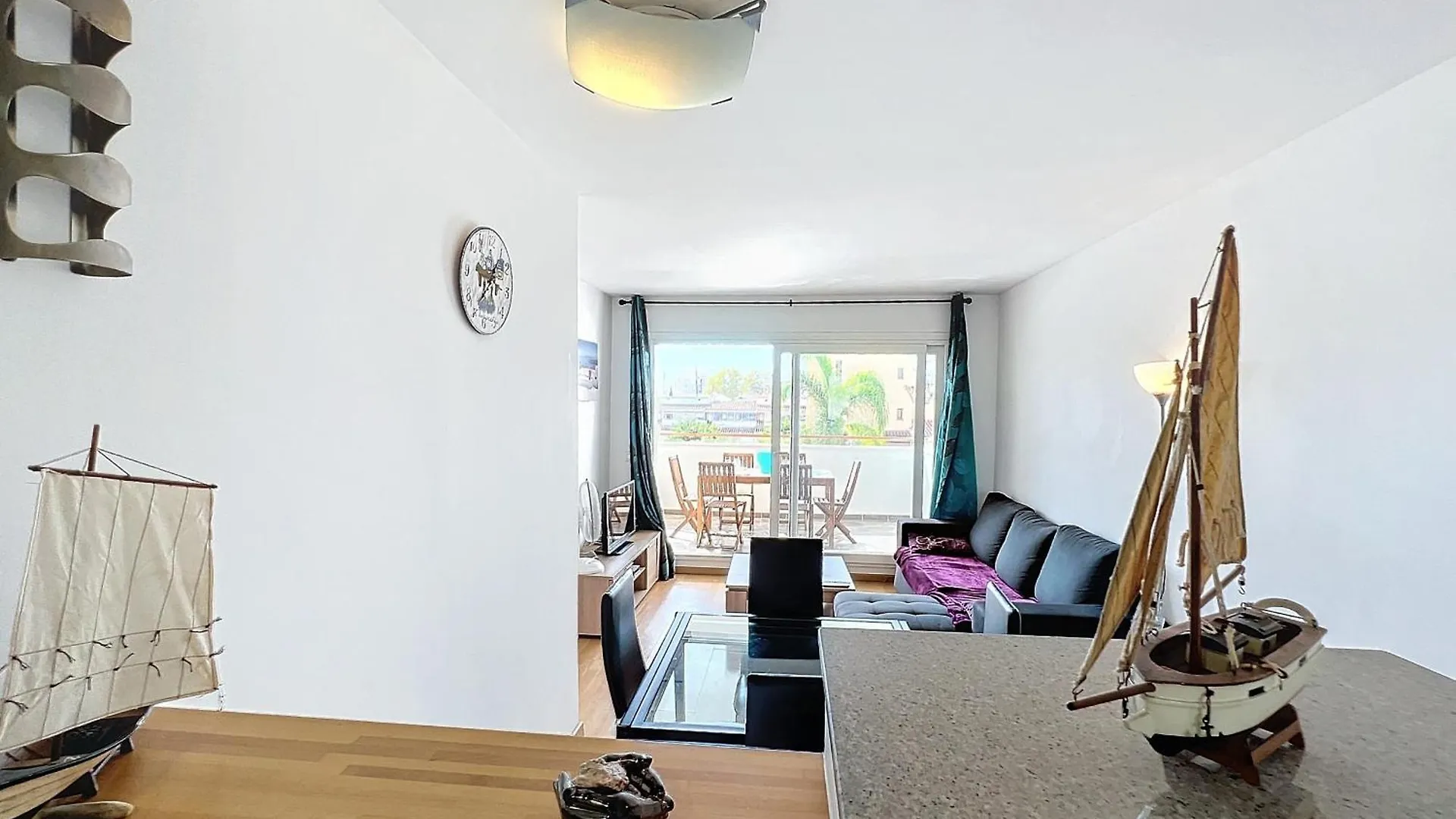Apartamento Aquamarina 159 Piso 2 Dormitorios Piscina Comuni Montjoi España