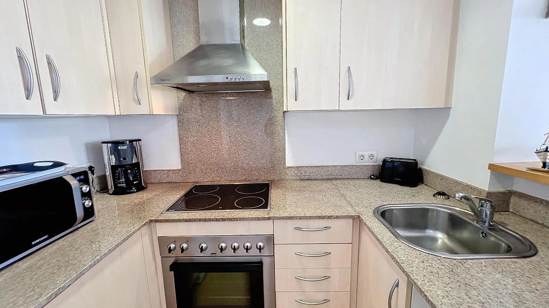 Apartamento Aquamarina 159 Piso 2 Dormitorios Piscina Comuni Montjoi