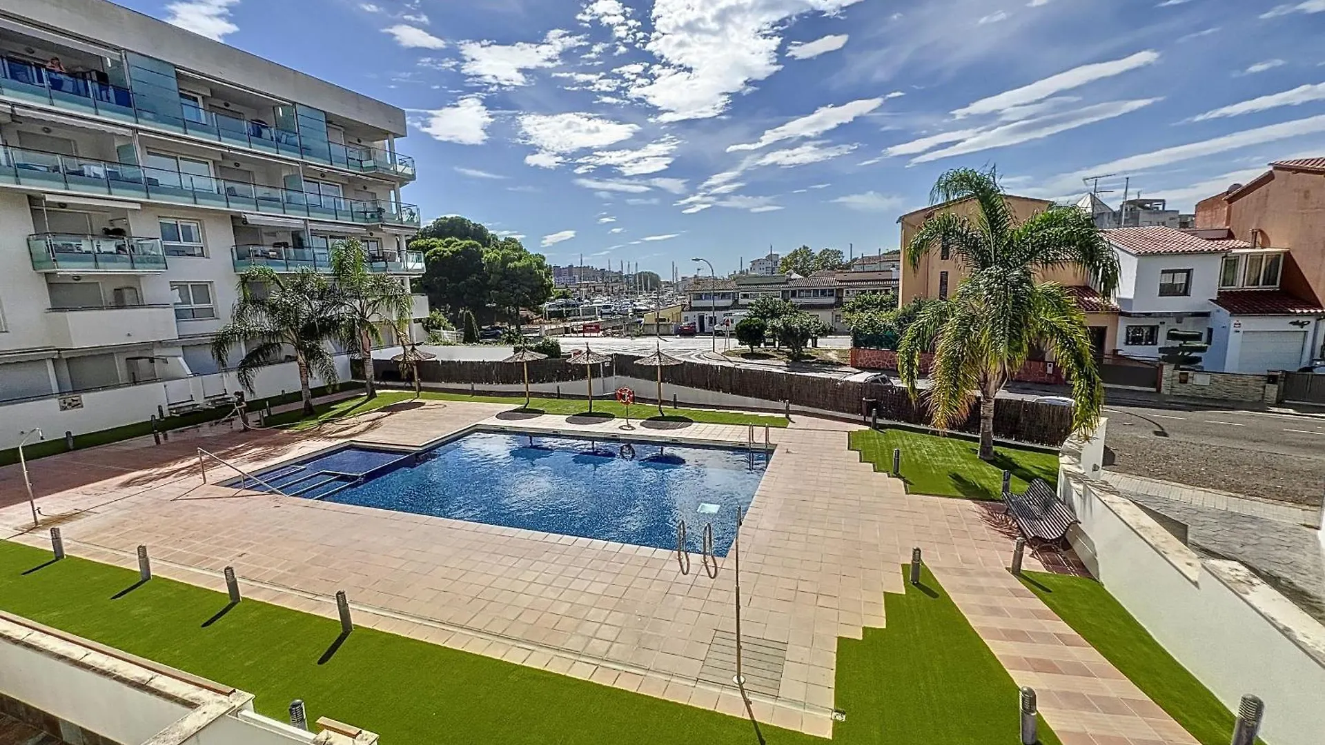 Appartement Aquamarina 159 Piso 2 Dormitorios Piscina Comuni Montjoi
