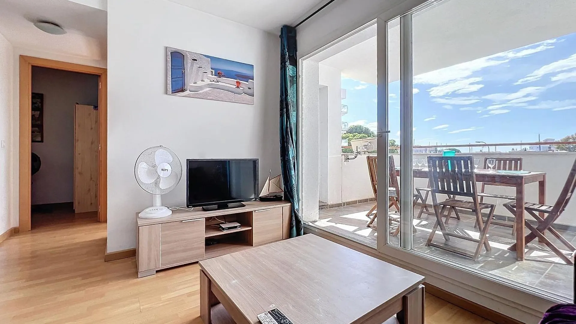 Apartamento Aquamarina 159 Piso 2 Dormitorios Piscina Comuni Montjoi España